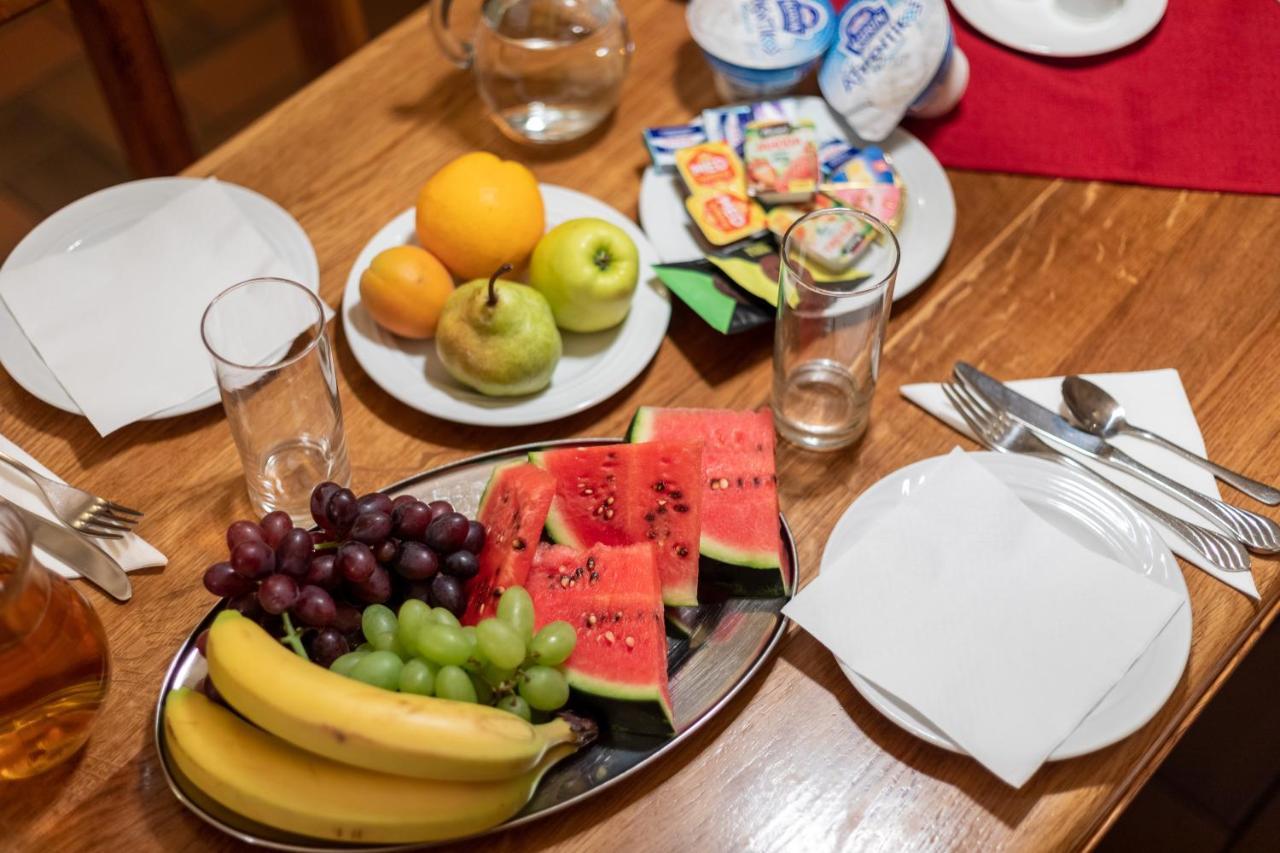 Hotel Zámeček Pod Hradem Starý Jičín Esterno foto