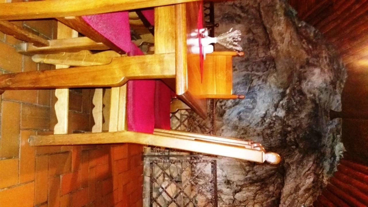 Hotel Zámeček Pod Hradem Starý Jičín Esterno foto